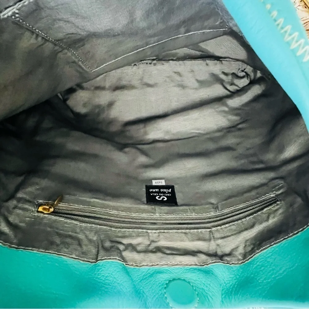 Ceci Ou Cela Plus Une Aqua Green Genuine Leather Shoulder/Hobo Bag